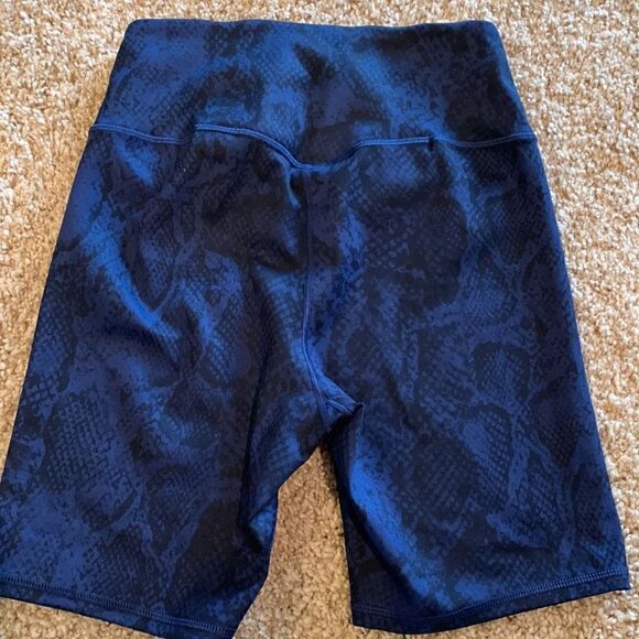 Snake print Navy Black‎ Biker Spandex Gym workout Shorts small - Picture 4 of 9